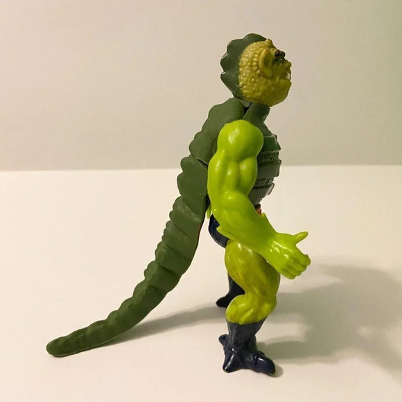 Vintage 1983 MOTU Whiplash Masters Of The Universe  He Man Torn Cape - Picture 6 of 16